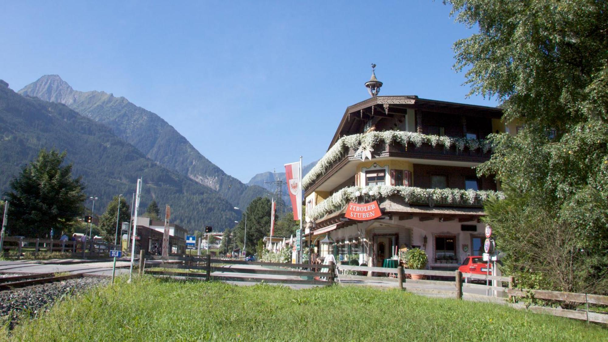 Hotel Landhaus Carla Mayrhofen Exterior photo